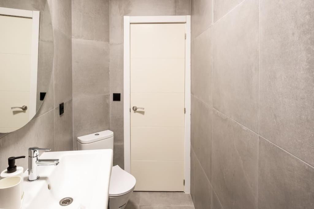 Mia Suite. Center Of Siviglia Esterno foto